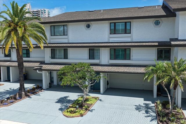 118 MARINA DEL REY COURT, Clearwater Beach, FL 33767