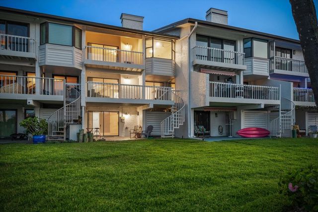 118 MARINA DEL REY COURT, Clearwater Beach, FL 33767