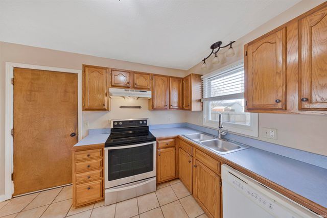 4216 Derby Lane, Evansville, IN 47715