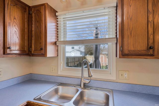 4216 Derby Lane, Evansville, IN 47715