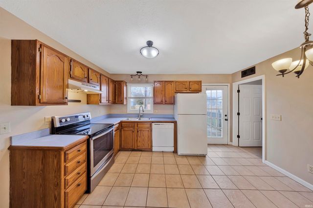 4216 Derby Lane, Evansville, IN 47715