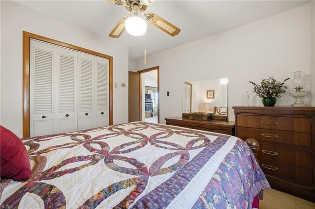 621 Shore DR, Hartfield, VA 23071