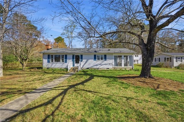 621 Shore DR, Hartfield, VA 23071