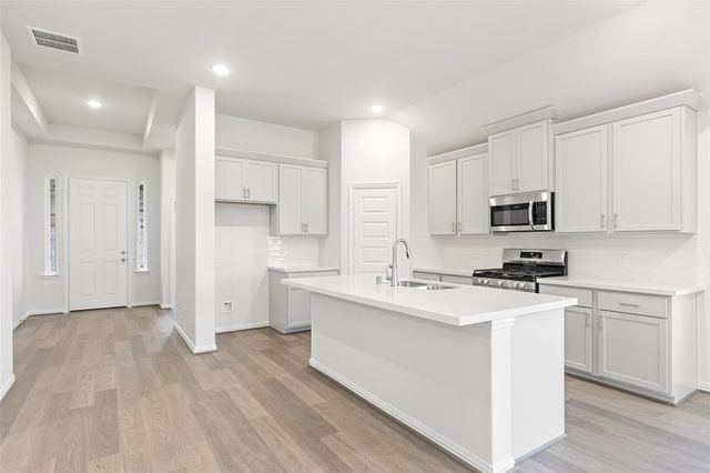 6224 Greenville Drive, College Station, TX 77845