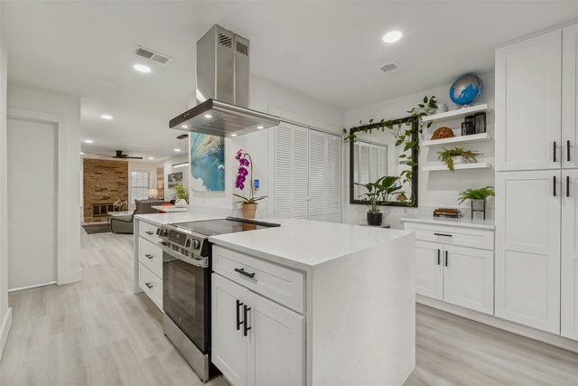 10635 Stone Canyon Road 19, Dallas, TX 75230