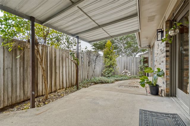 10635 Stone Canyon Road 19, Dallas, TX 75230