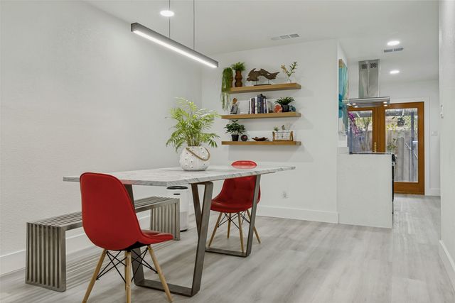 10635 Stone Canyon Road 19, Dallas, TX 75230