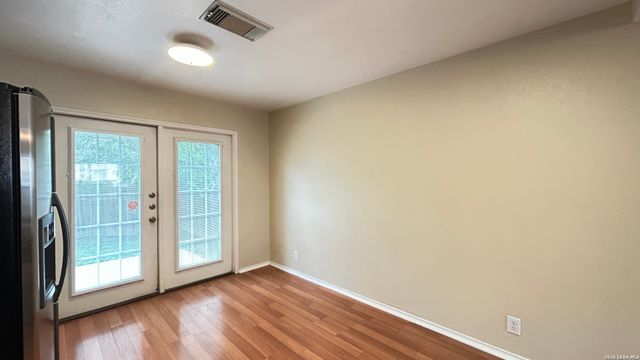 35 CASWELL CIR, San Antonio, TX 78240