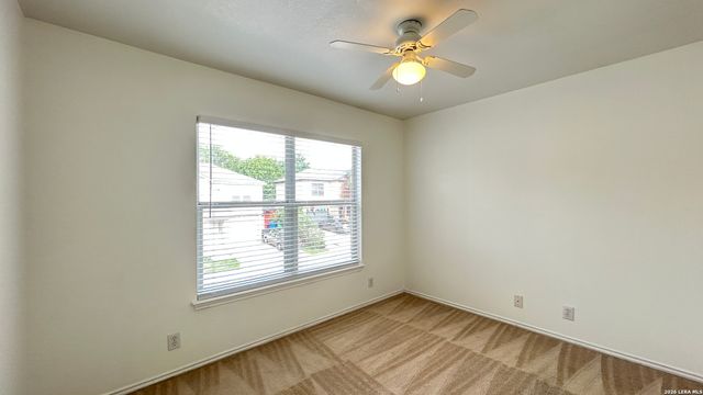 35 CASWELL CIR, San Antonio, TX 78240