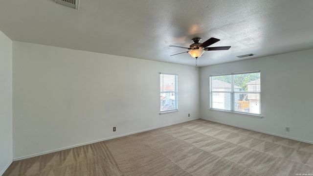 35 CASWELL CIR, San Antonio, TX 78240