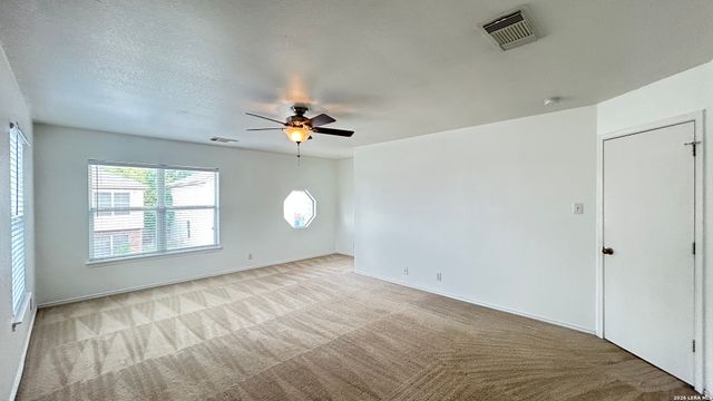 35 CASWELL CIR, San Antonio, TX 78240