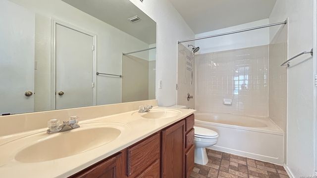 35 CASWELL CIR, San Antonio, TX 78240