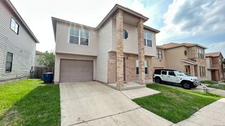 35 CASWELL CIR, San Antonio, TX 78240