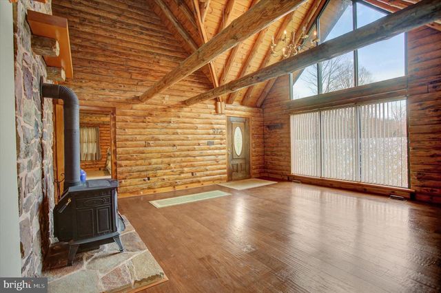 185 ANTIETAM LN, Fayetteville, PA 17222