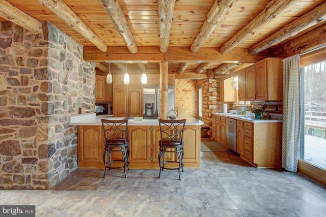 185 ANTIETAM LN, Fayetteville, PA 17222