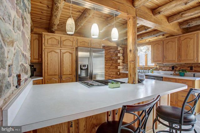 185 ANTIETAM LN, Fayetteville, PA 17222