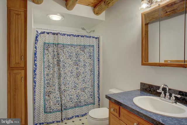 185 ANTIETAM LN, Fayetteville, PA 17222