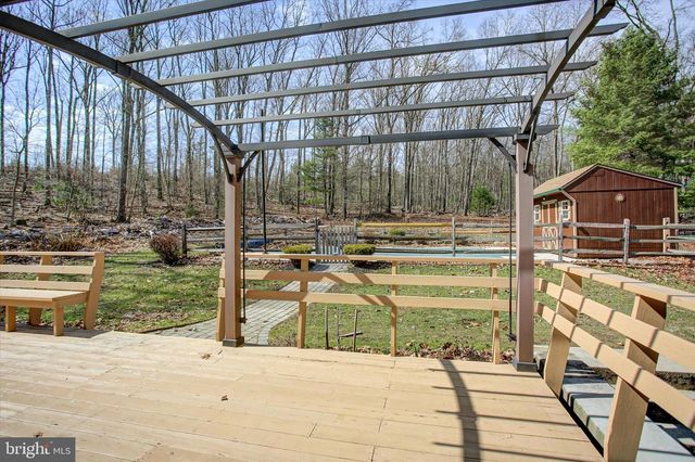 185 ANTIETAM LN, Fayetteville, PA 17222