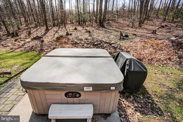 185 ANTIETAM LN, Fayetteville, PA 17222