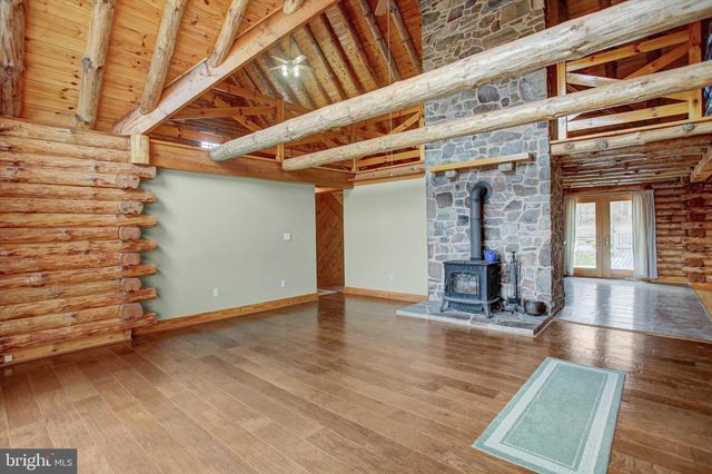 185 ANTIETAM LN, Fayetteville, PA 17222