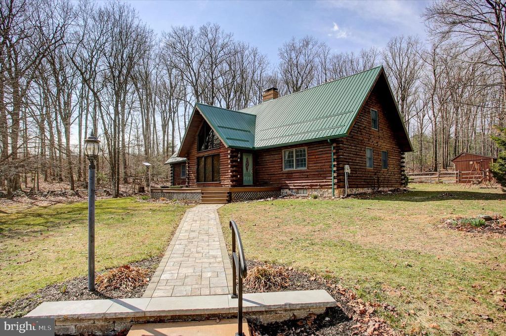 185 ANTIETAM LN, Fayetteville, PA 17222