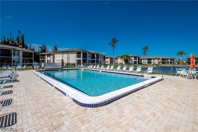 16881 Davis RD 116, Fort Myers, FL 33908