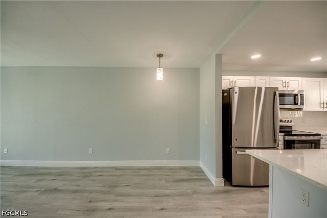 16881 Davis RD 116, Fort Myers, FL 33908