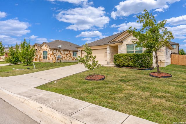 2525 LONESOME CREEK TRL, New Braunfels, TX 78130