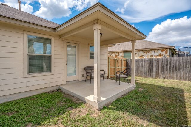 2525 LONESOME CREEK TRL, New Braunfels, TX 78130