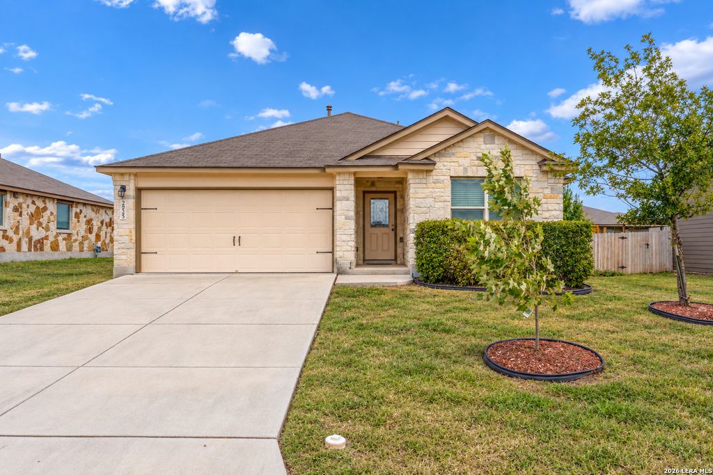 2525 LONESOME CREEK TRL, New Braunfels, TX 78130