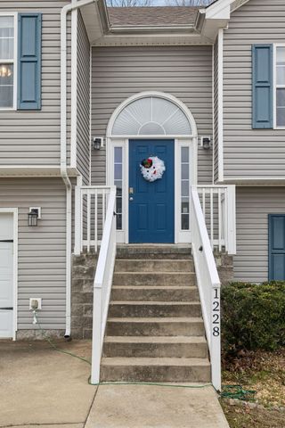 1228 Morstead Dr, Clarksville, TN 37042