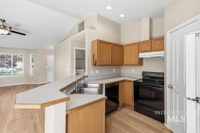 1716 W Plum Court, Nampa, ID 83651