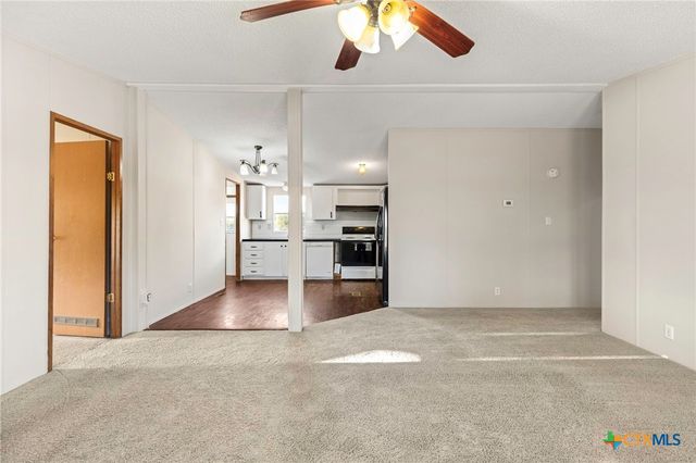 645 Old Luling Road, Lockhart, TX 78644
