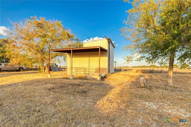645 Old Luling Road, Lockhart, TX 78644