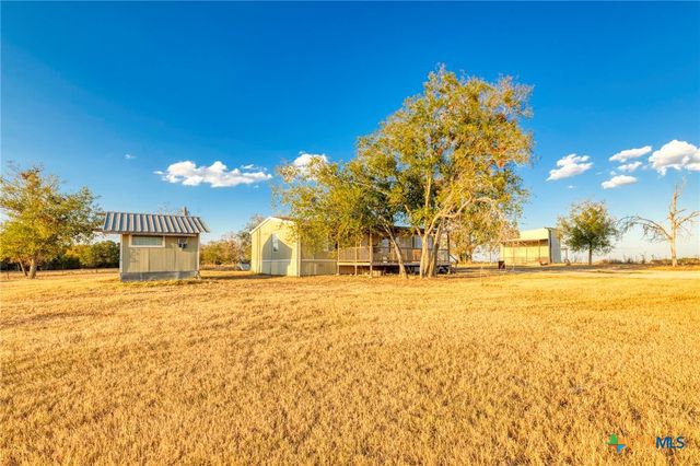 645 Old Luling Road, Lockhart, TX 78644