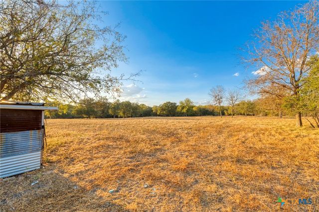 645 Old Luling Road, Lockhart, TX 78644