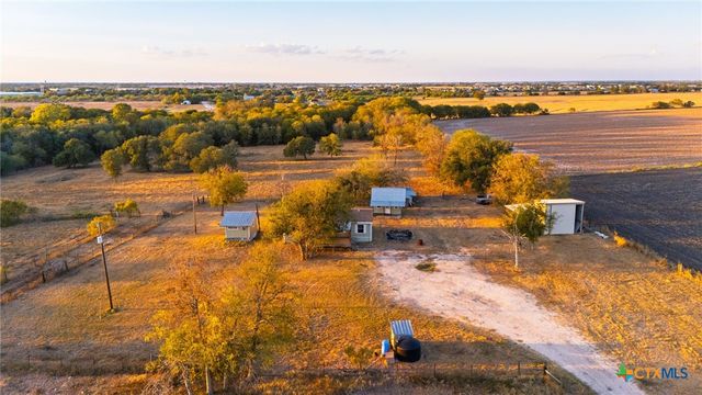 645 Old Luling Road, Lockhart, TX 78644
