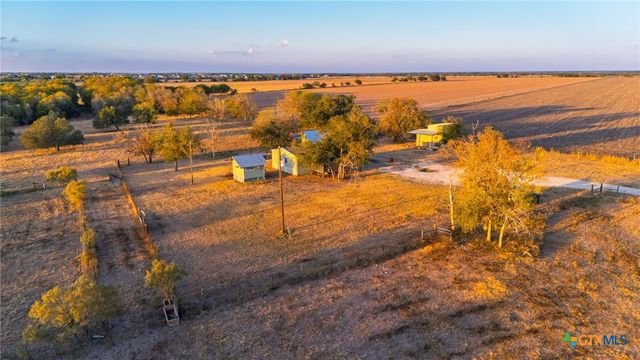 645 Old Luling Road, Lockhart, TX 78644
