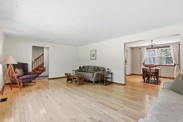 43 Lackey St, Westborough, MA 01581