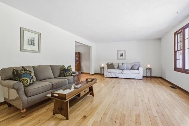 43 Lackey St, Westborough, MA 01581