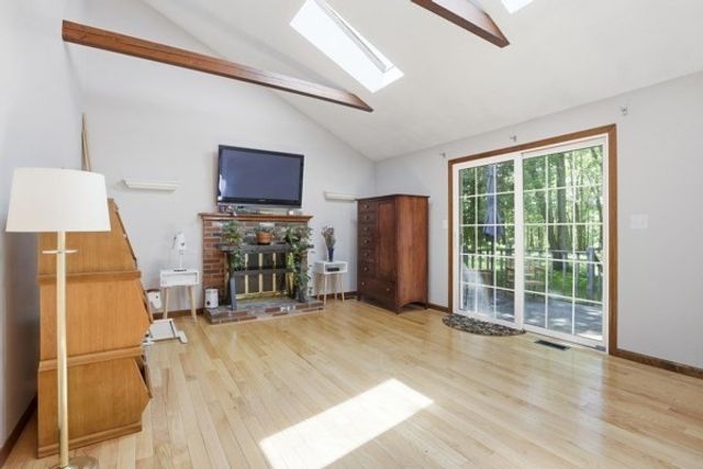 43 Lackey St, Westborough, MA 01581