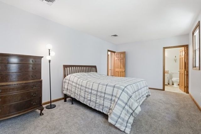 43 Lackey St, Westborough, MA 01581