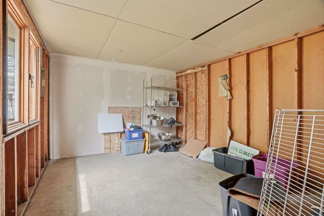 947 E Ermina Ave, Spokane, WA 99207