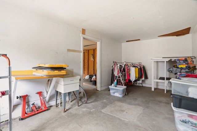 947 E Ermina Ave, Spokane, WA 99207