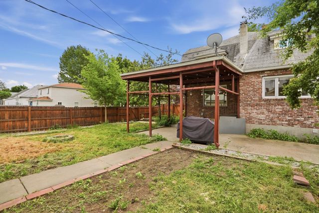 947 E Ermina Ave, Spokane, WA 99207