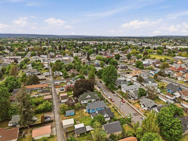 947 E Ermina Ave, Spokane, WA 99207