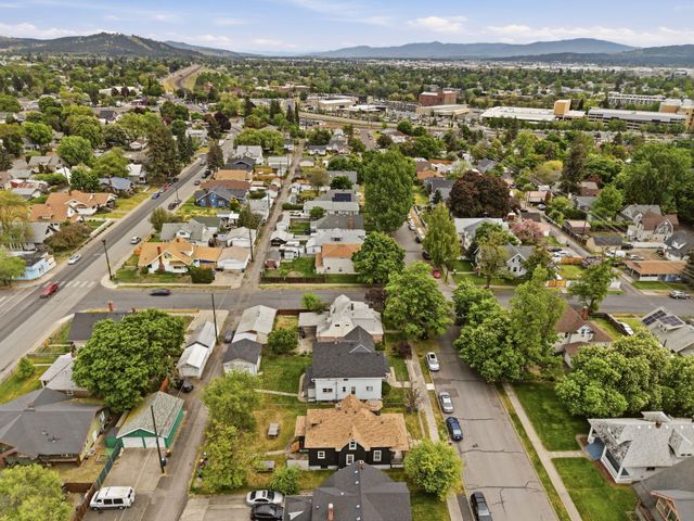 947 E Ermina Ave, Spokane, WA 99207