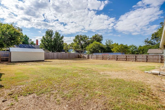 501 4th Street, Hubbard, TX 76648