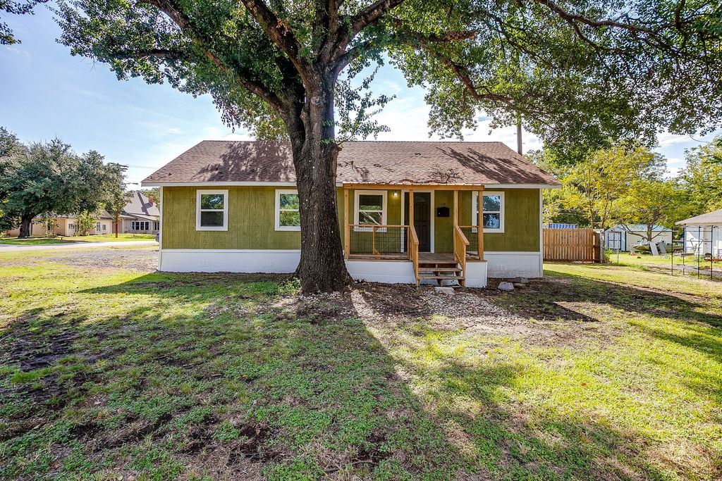 501 4th Street, Hubbard, TX 76648