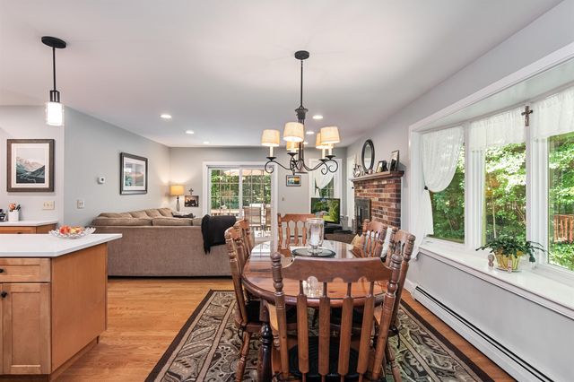 18 Lang Drive, Essex Junction, VT 05451
